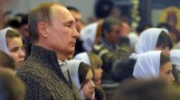 Владимир Путин встречает Рождество в церкви в Тверской области