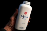 Johnson&Johnson выплатят 55 миллионов заболевшей раком женщине